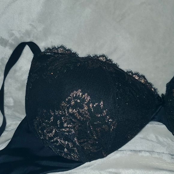 38C Black & Gold Bra - Picture 2 of 3